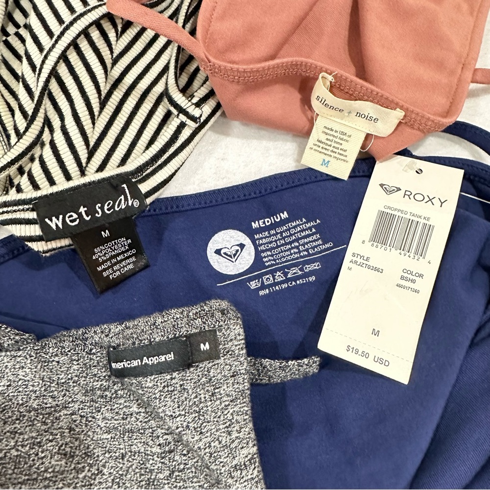 Crop Top Bundle - Picture 12 of 12